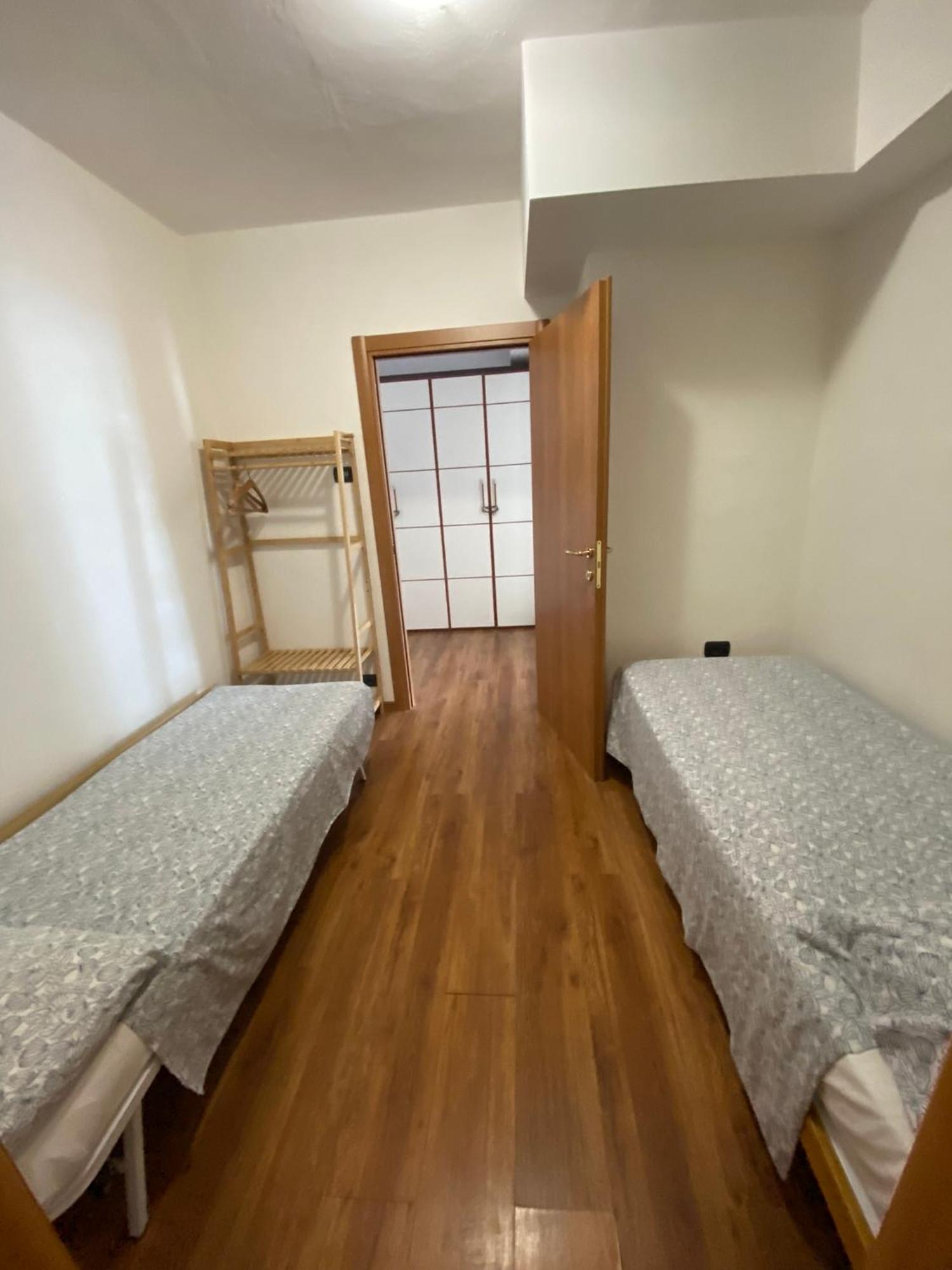 Appartamento Sosta Sul Lago Lezzeno Exterior photo