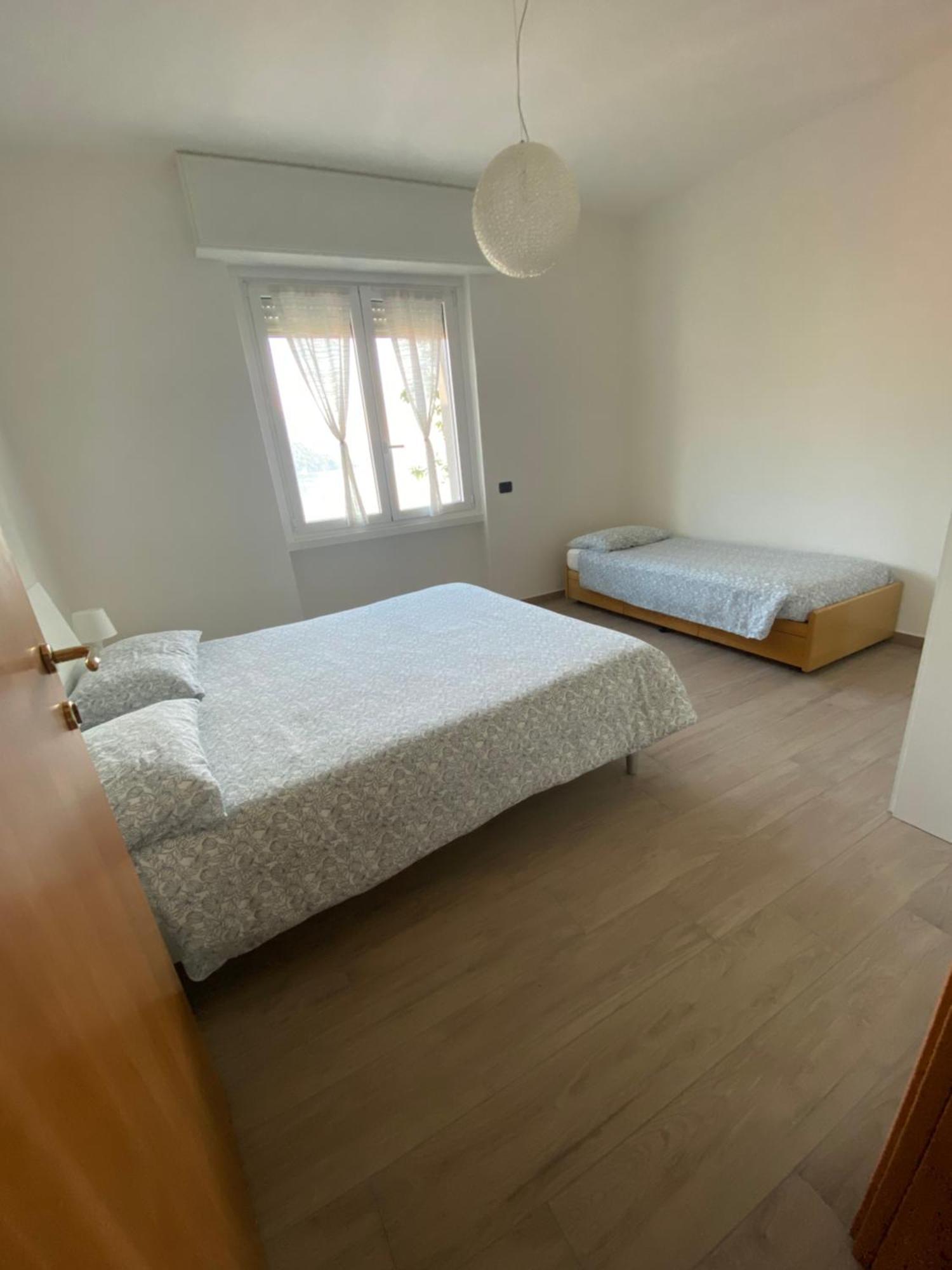 Appartamento Sosta Sul Lago Lezzeno Exterior photo